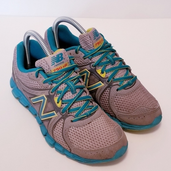New Balance 750 v2 Sz 6.5 Gray Running Sneakers - Picture 1 of 6